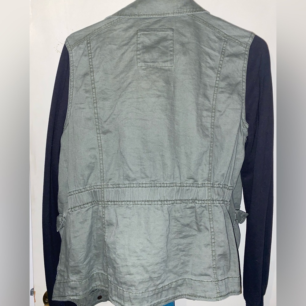Green jacket - Picture 3 of 3